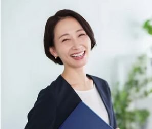 弁護士 佐藤花子